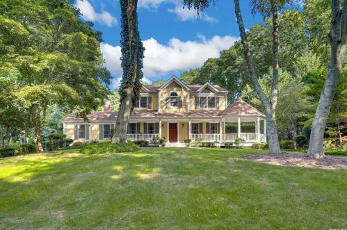 30 Wayne Ct, Northport, NY 11768-2342