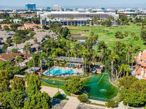 17 Malaga Pl, Manhattan Beach CA  90266-0072 exterior