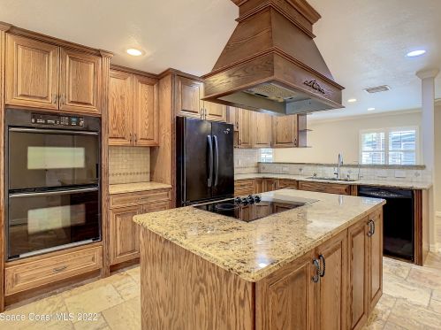 2740 Hickory Hill Ct, Titusville, FL 32780-5921