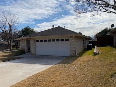 408 Catalpa Ln, Euless, TX 76039-8054