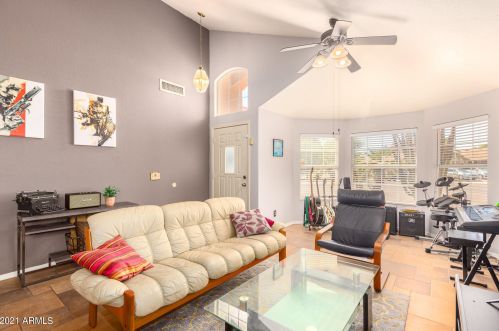 271 Chippewa Pl, Chandler, AZ 85224-4306