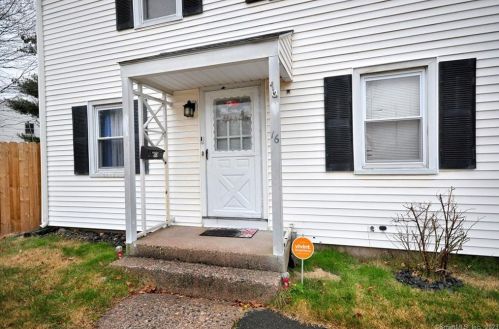 16 Oval Ln, Manchester CT  06040-4712 exterior