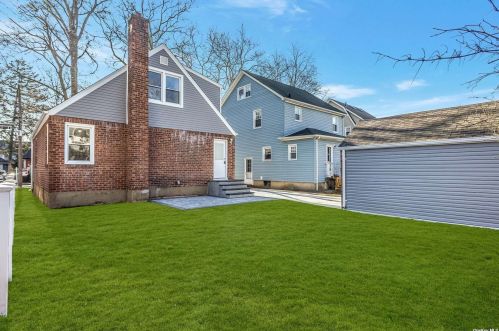 190 Violet Ave, Floral Park NY  11001-3026 exterior