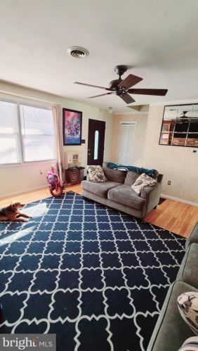 141 Dory Ct, Beverly NJ  08010-1063 exterior