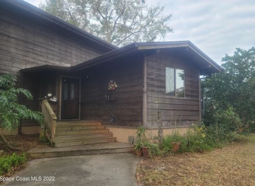 3140 Demaret Dr, Titusville, FL 32780-4897