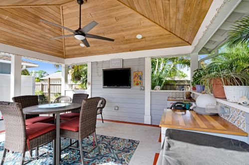 221 Degan Pl, Sebastian FL  32958-4509 exterior