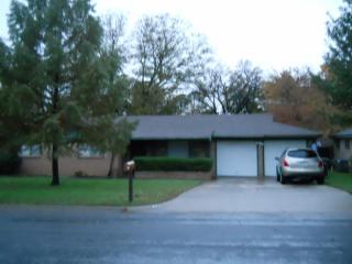 1133 Valley View Dr, Hurst TX  76053-4533 exterior