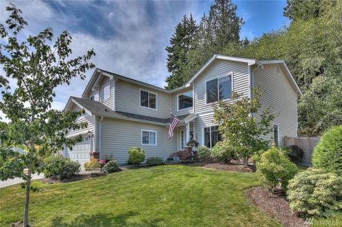 12007 Thackery Pl, Silverdale, WA 98383-7678