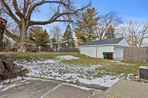 4129 Kingan Ave, Milwaukee WI 53235-4778 exterior