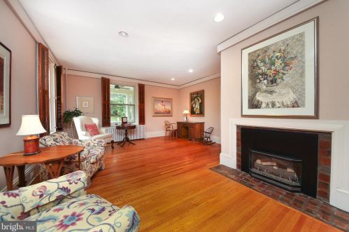 202 Ct St, Gardenville PA  exterior