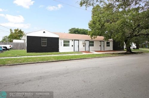 1602 17 Ave, Hollywood FL 33020-2814 exterior