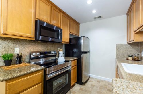 2713 Somerset Park Cir, San Jose CA  95132-2274 exterior