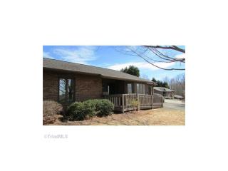116 Briar Ridge Cir, Winston Salem, NC 27104-4481