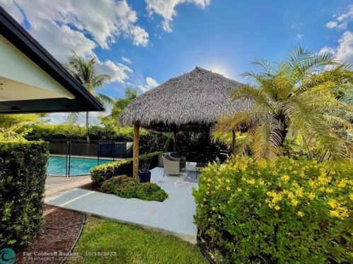 1630 118th Ter, Hollywood FL  33026-2546 exterior