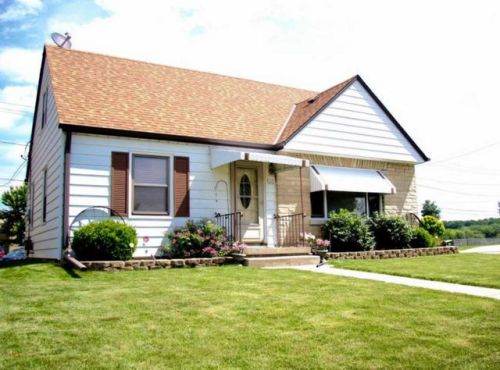 348 3rd St, Kewaskum, WI 53040-8940