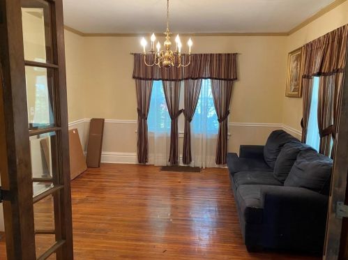 694 Chestnut St, Meadville PA  16335-2304 exterior