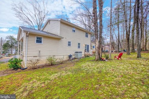 305 Harrison Cir, Locust Grove VA  22508-5256 exterior