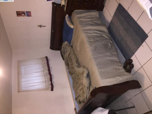 1314 51st Ave, Oakland CA 94601-5604 exterior