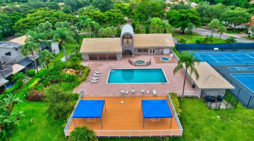 5375 Monterey Cir, Delray Beach FL  33484-8376 exterior