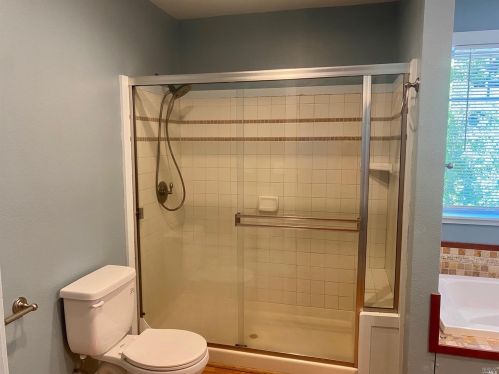 2414 Bear Pl, Willits CA  95490-9496 exterior