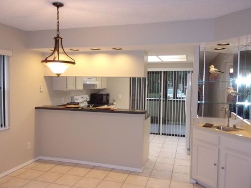 201 Woodlake Wynde, Oldsmar, FL 34677-2106