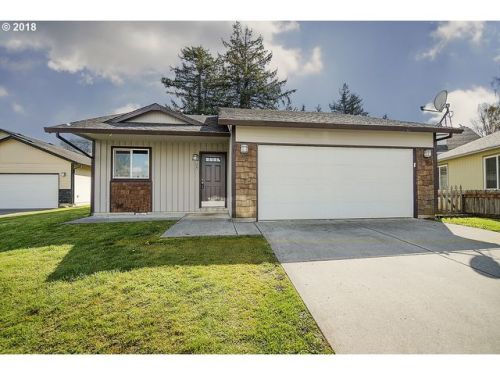 25 Glen Ln, Puget Island, WA 98612-9596