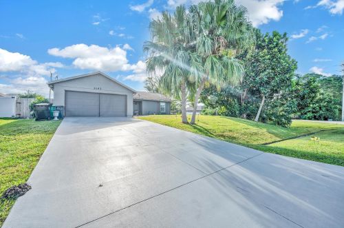 3197 Esperanto St, Fort Pierce FL  34953-4502 exterior