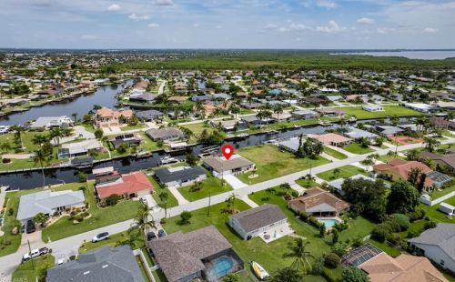 2223 27 Ter, Cape Coral FL  33904-3328 exterior