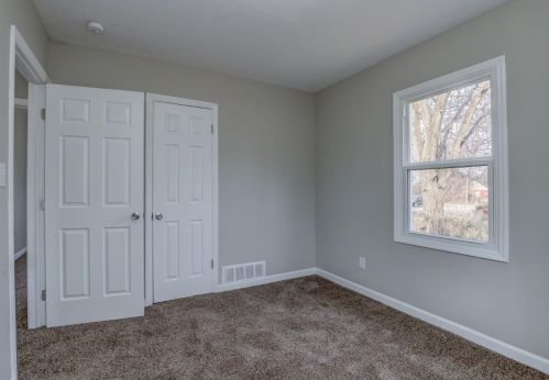 10106 Douglas St, Cincinnati OH 45215-1774 exterior