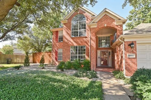 8001 Redwood Trl, Fort Worth, TX 76137-4184