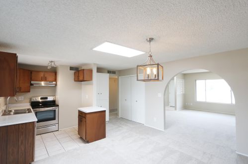 6139 Timrod St, Tucson, AZ 85711-4663