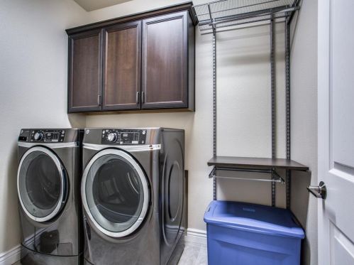 9624 Crestview Dr, Denton TX  76207-6771 exterior