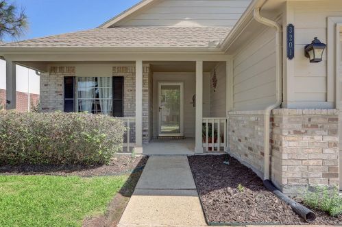 3201 Wheatmeadow Ct, Pearland, TX 77581-4661
