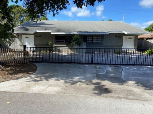 2897 2nd Ave, Boca Raton, FL 33431-6813