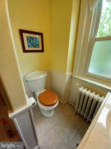 323 Columbia Ave, Lansdale PA 19446-3312 exterior