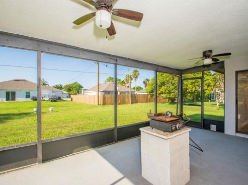 634 Streamlet Ave, Fort Pierce FL 34983-4658 exterior