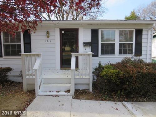1911 Howard Ave, Fredericksburg VA  22401-7261 exterior
