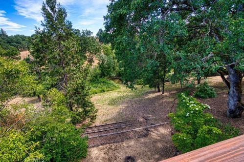 1055 Page Dr, Lakeport CA  95453-3421 exterior