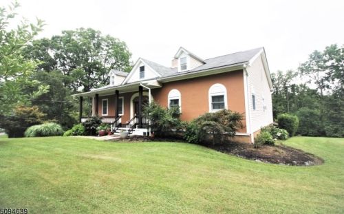 2 Sheba Dr, Wantage NJ  07461-4829 exterior