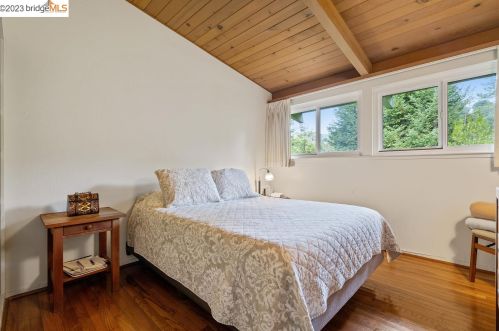 8 Rae Dr, Orinda CA  94563-4360 exterior