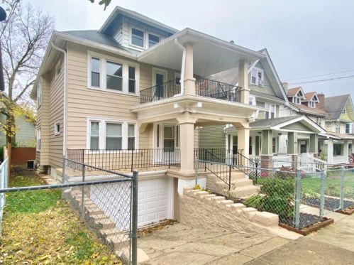 1621 Clarewood Ave, Cincinnati, OH 45207-1516