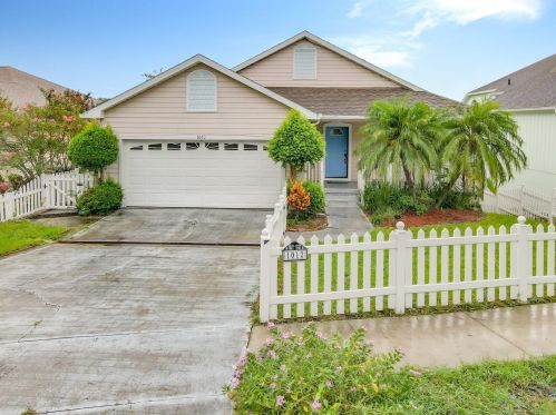 1012 Lake Elsie Dr, Tavares, FL 32778-4980