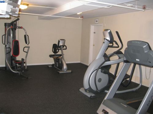 16006 14th St, San Leandro CA  94578-3007 exterior