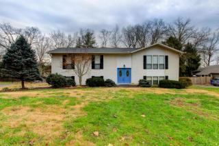 1410 Courtney Oak Ln, Knoxville, TN 37938-4480