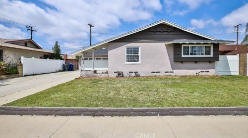 8469 Santa Fe Dr, Buena Park CA  90620-3132 exterior