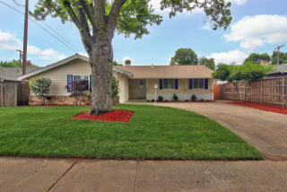 8682 Cliffwood Way, Sacramento CA  95826-3613 exterior