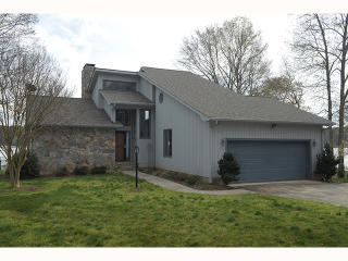 655 Pebble Pt, Salisbury, NC 28146-8296