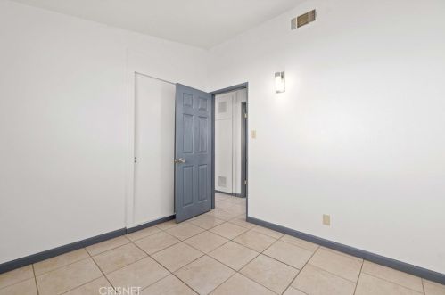 467 Lingard St, Lancaster CA 93535-3122 exterior