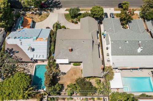 12622 Sarah St, North Hollywood CA  91604-1115 exterior