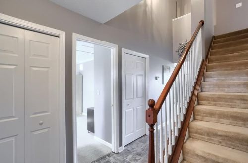 5274 Richland Rd, Gibsonia, PA 15044-9427